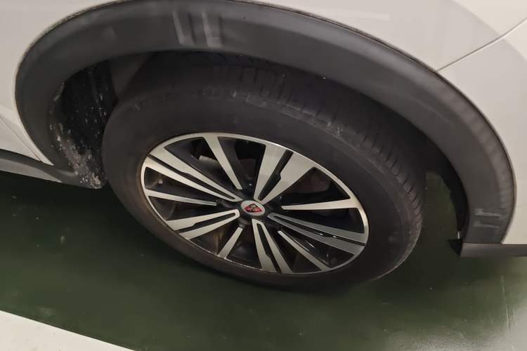 Used Roewe RX5 New Energy 2017 eRX5 50T Hybrid Connected Prestige Flagship Edition
