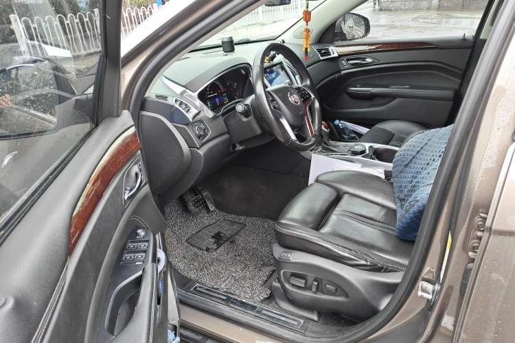 Used Cadillac SRX 2013 3.0L Leading Model