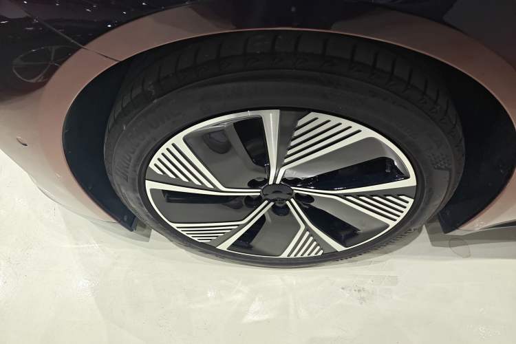 Used Nio ET7 2024 75 kWh Executive Edition
