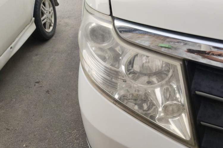 Used Dongfeng Shuaike 2011 1.6L Manual Comfort 7-Seater
