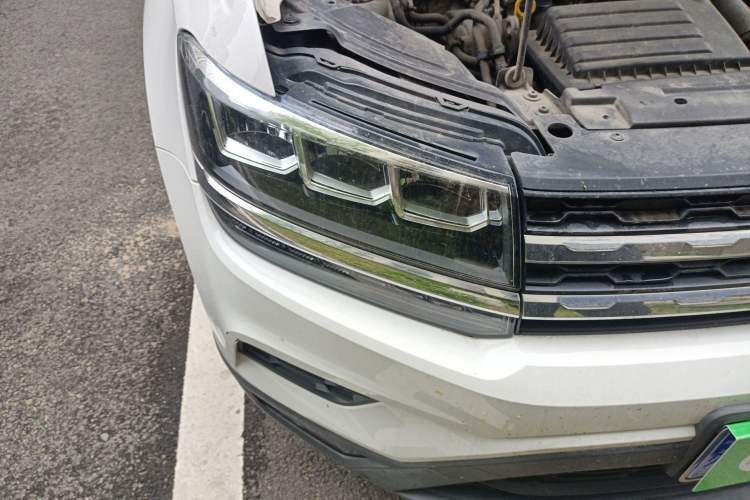 Used Volkswagen Tharu 2019 280TSI Two-Wheel Drive Comfort Edition China V Standard Right Front Headlight