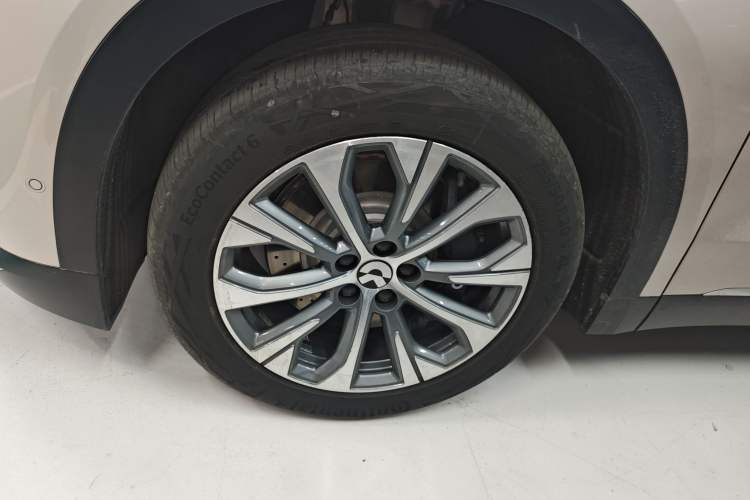 Used Nio ES8 2023 75 kWh Executive Edition
