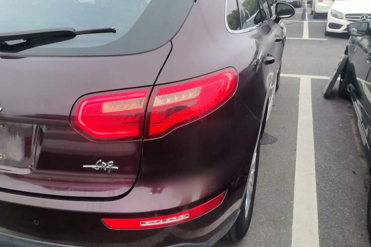 Used Zotye SR9 2017 2.0T Automatic Ultimate Light Edition