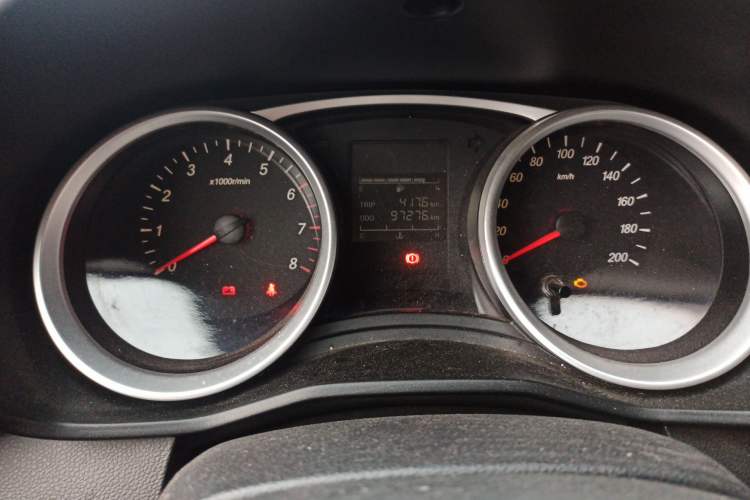Used Wuling Hongguang S3 2019 1.5L Manual Standard Version China VI Standard Instrument Cluster
