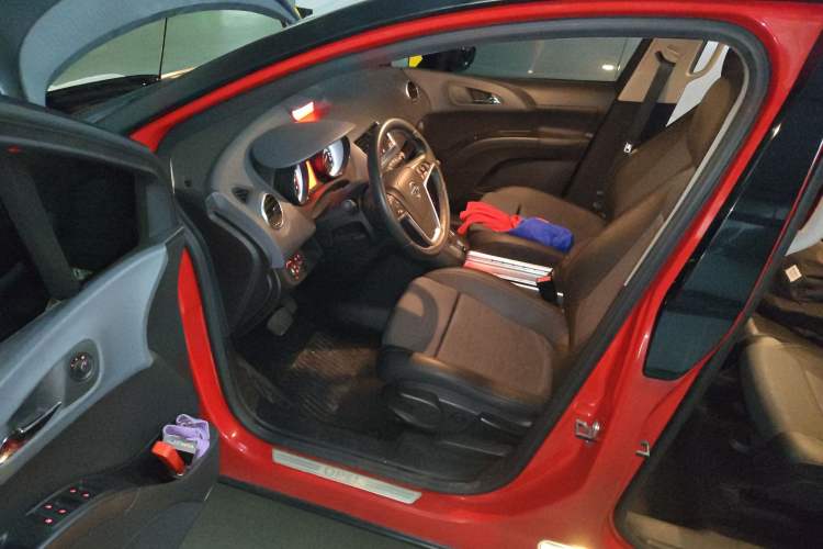 Used Opel Meriva 2013 1.4T Luxury Model