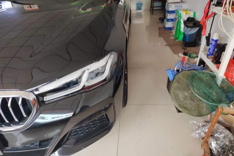 Used BMW 5 Series 2023 530Li Luxury Edition M Sport Package Left Front Headlight