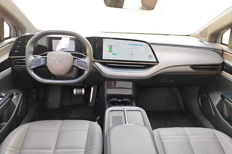 Used Hongqi EH7 2024 690 Pro