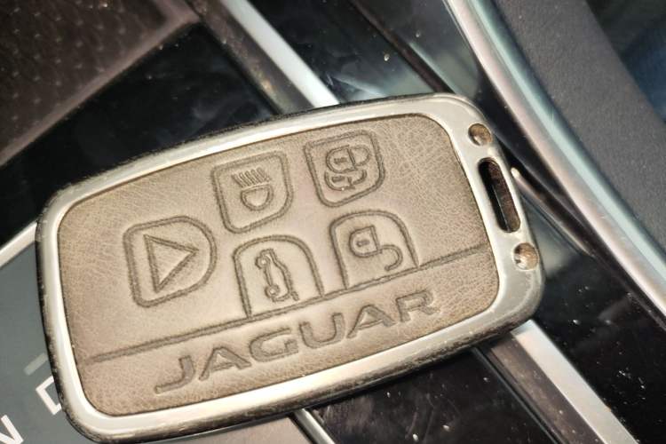 Used Jaguar XE 2017 2.0T 200 PS R-Sport