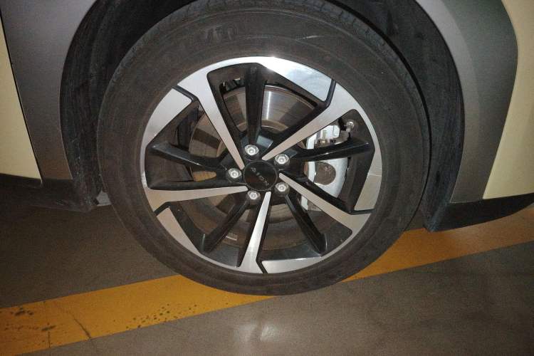 Used AION Y 2023 Plus 510 Smart Edition