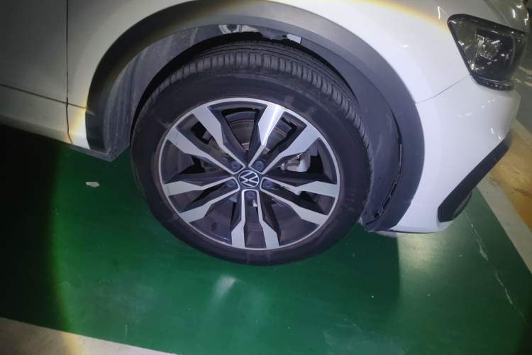 Used Volkswagen T-ROC 2022 280TSI DSG Two-Wheel Drive R-Line Pro PLUS
