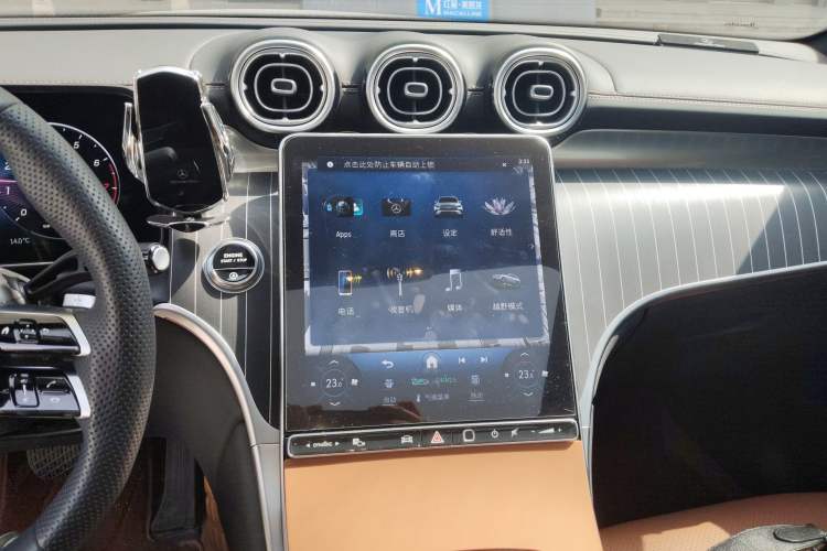 Used Mercedes-Benz GLC 2024 GLC 260 L 4MATIC Luxury Model 5 Seats