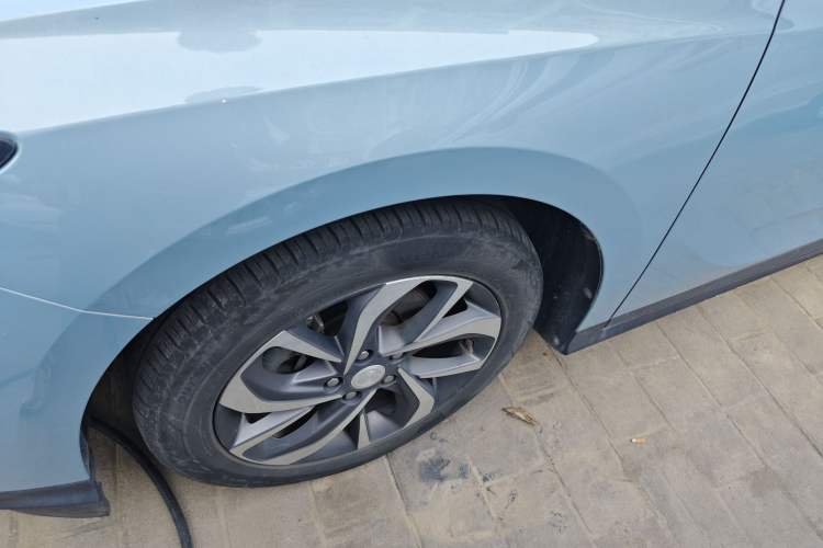 Used Buick Velite 6 2019 Connected Fashion Model
