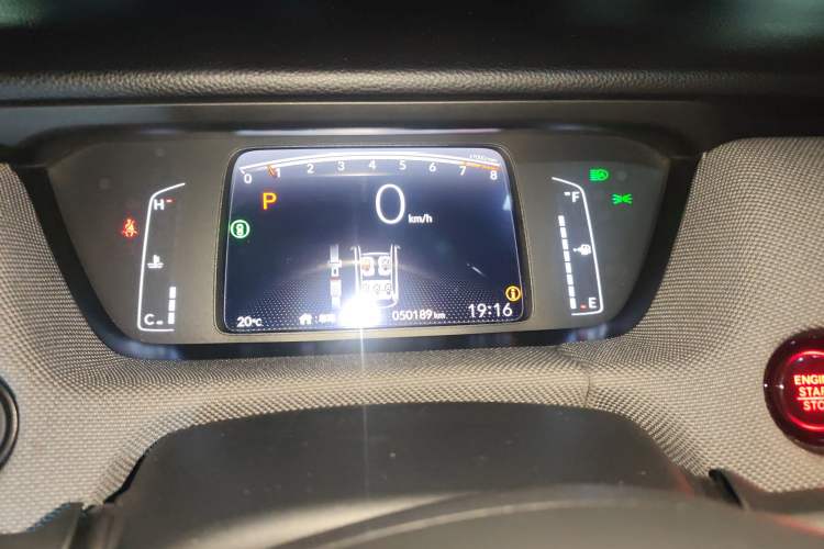 Used Honda LIFE 2021 1.5L CVT CRO-SS Fun Edition
