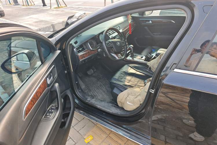 Used Dongfeng Aeolus A9 2016 1.8T Luxury Model
