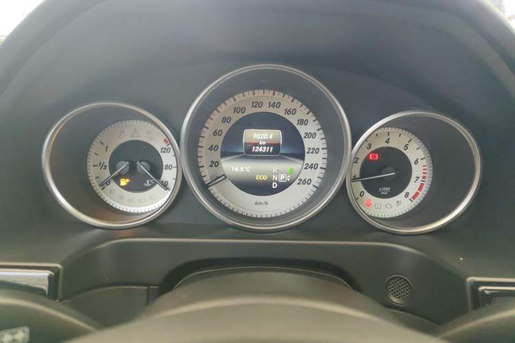 Used Mercedes-Benz E-Class 2015 E 260 L Sport & Fashion Model