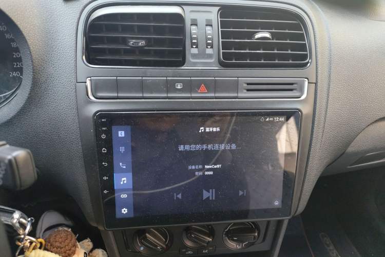 Used Volkswagen Polo 2016 1.4L Manual Fashion Model