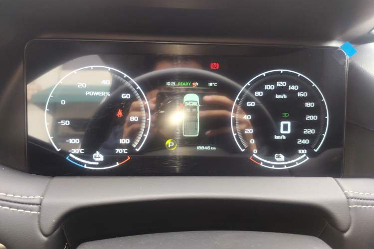 Used Radar King Kong 2025 430 km Two-Wheel Drive Standard Box – Lucky King Instrument Cluster