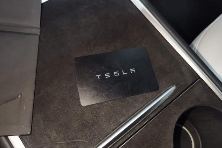 Used Tesla Model Y 2021 Standard Range Rear-Wheel Drive Version
