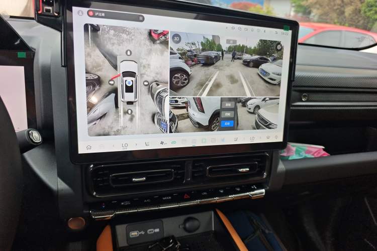 Used Haval Raptor 2025 2.0T 4WD Ultra Audio And AC Panel