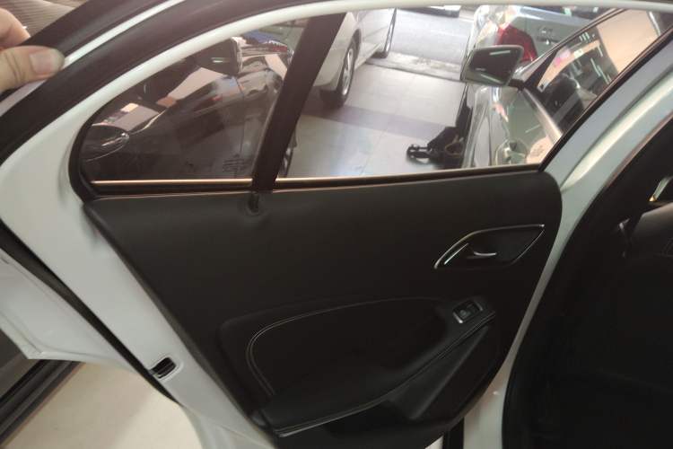 Used Mercedes-Benz GLA 2015 GLA 220 4MATIC Fashion Model