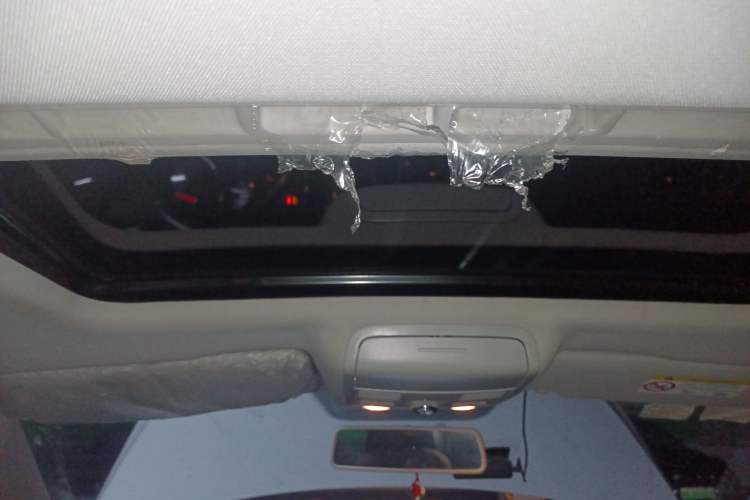 Used Volkswagen Sagitar 2017 1.6L Manual Comfort Model Headliner