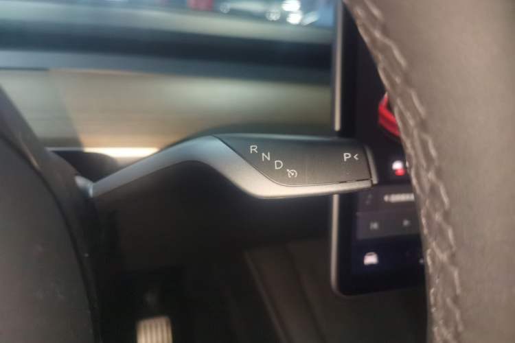 Used Tesla Model Y 2021 Long-Range All-Wheel-Drive Version 3D7