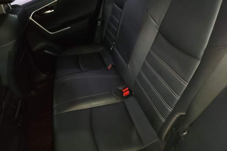 Used Toyota RAV4 2020 Dual-Engine 2.5L E-CVT 4x4 Elite PLUS Edition
