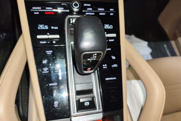 Used Porsche Cayenne 2018 Cayenne 3.0T Gear Lever