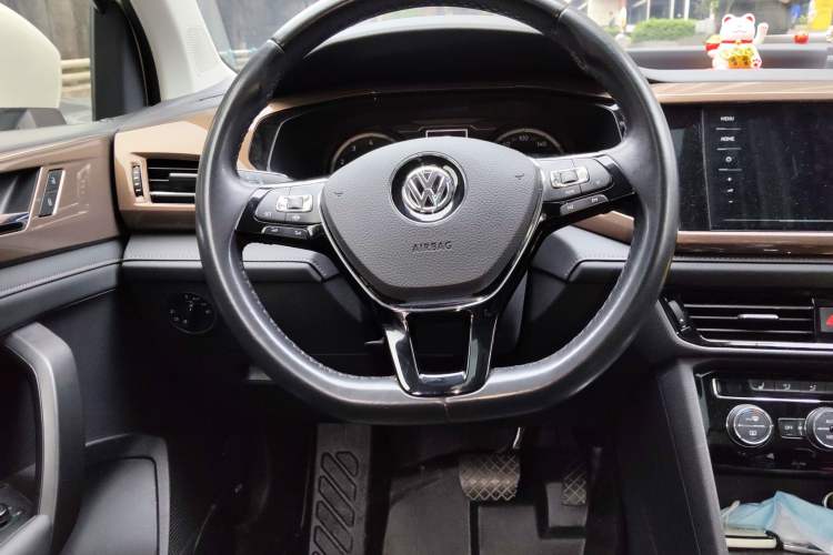 Used Volkswagen Tharu 2020 280TSI Two-Wheel Drive Luxury Plus Version China VI Standard Steering Wheel
