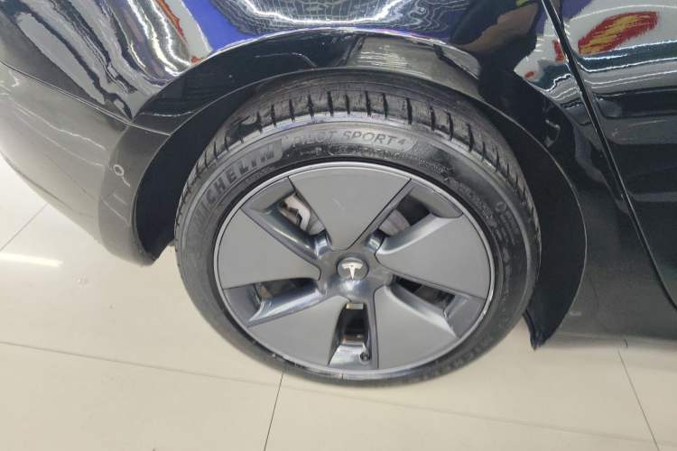 Used Tesla Model 3 2022 Rear-Wheel-Drive Version
