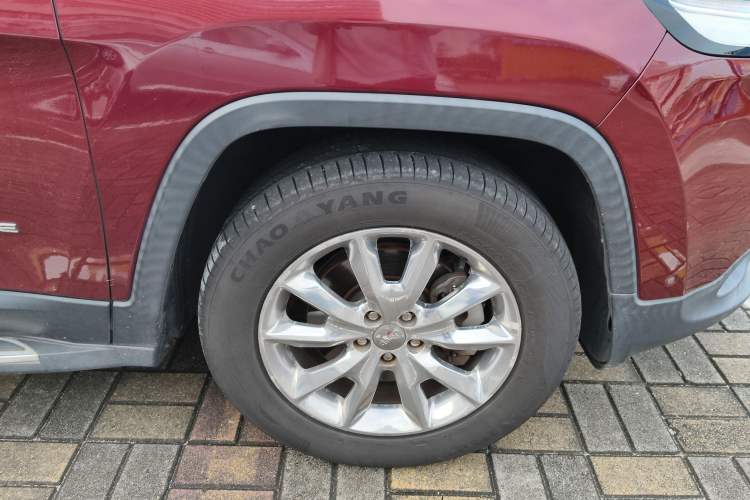 Used Jeep Cherokee 2016 2.4L Superior Edition
