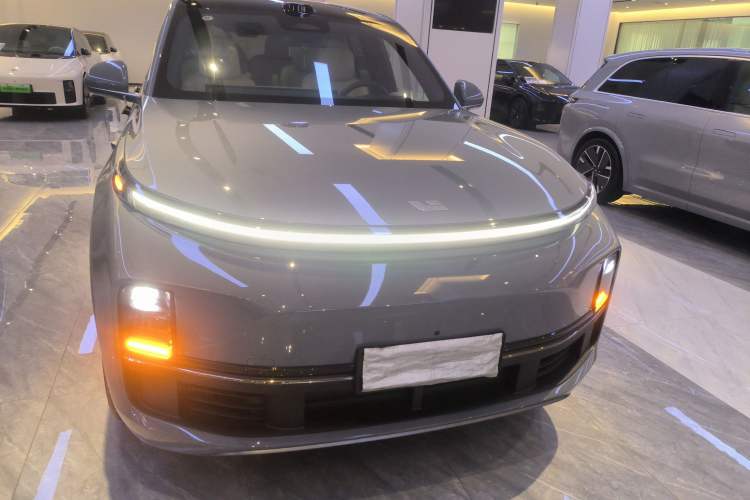 Used Li Auto L8 2025 Ultra Smart Refreshed Edition