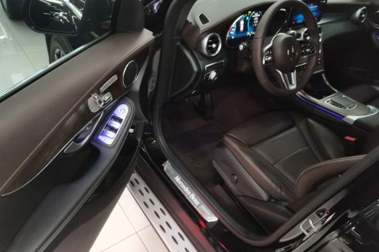 Used Mercedes-Benz GLC 2020 Facelifted GLC 260 L 4MATIC Dynamic Edition
