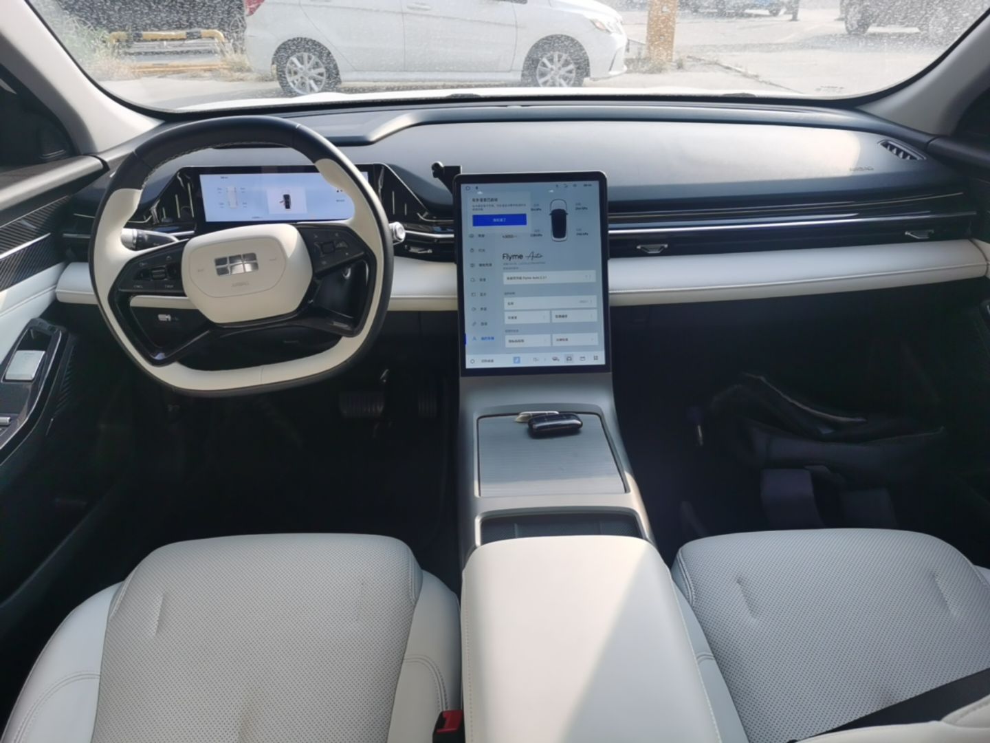 Geely Galaxy L6 2023 125km Starship — снимка 12