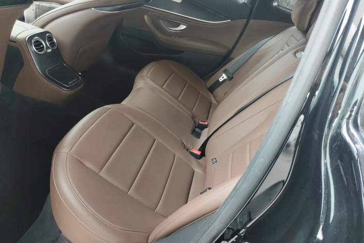 Used Mercedes-Benz E-Class New Energy 2022 Facelift E 350 e L Plug-in Hybrid Sedan
