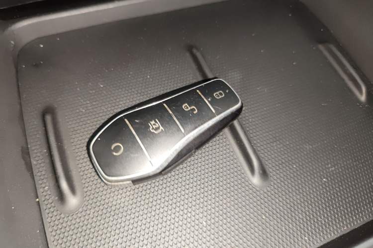 Used BYD Seal 06 New Energy 2024 DM-i 80KM Luxury Model Interior 1