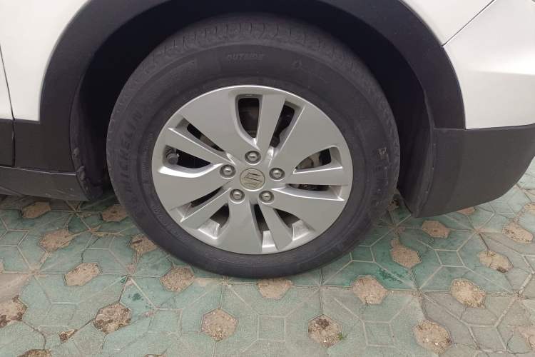 Used Suzuki S-Cross 2014 1.6L CVT Two-Wheel Drive Entry Model