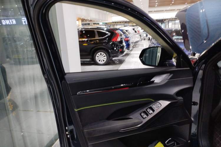 Used Haval H6S 2022 2.0T All-Wheel-Drive Trendy Sports Edition
