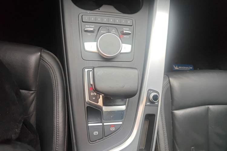 Used Audi A4L 2019 40 TFSI Fashion Version China V
