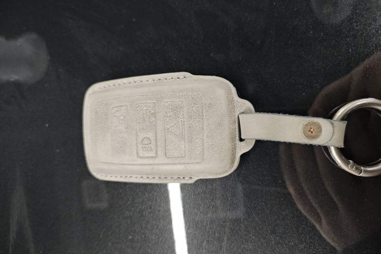 Used Land Rover Discovery 2024 360 PS S