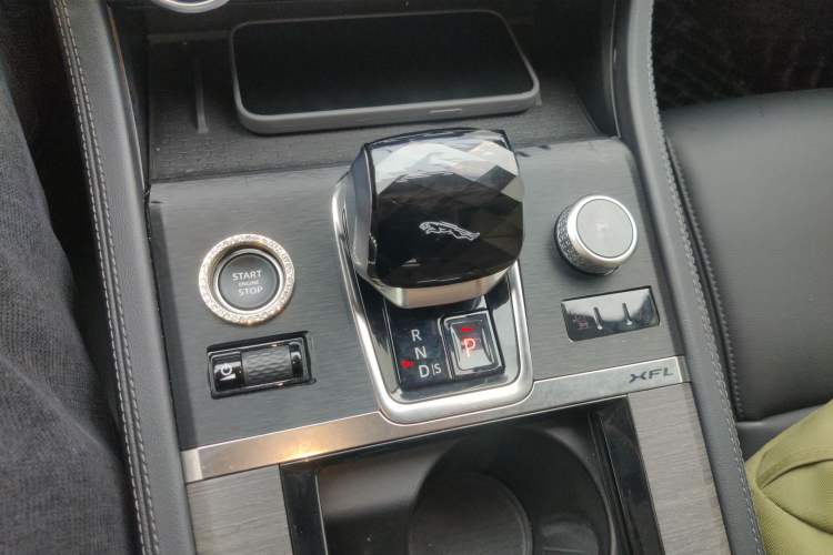 Used Jaguar XFL 2021 XFL 2.0T P200 Two-Wheel-Drive Elite Luxury Edition
