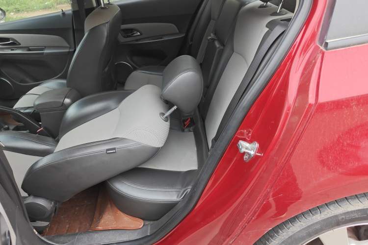 Used Chevrolet Cruze 2013 1.6L SE MT
