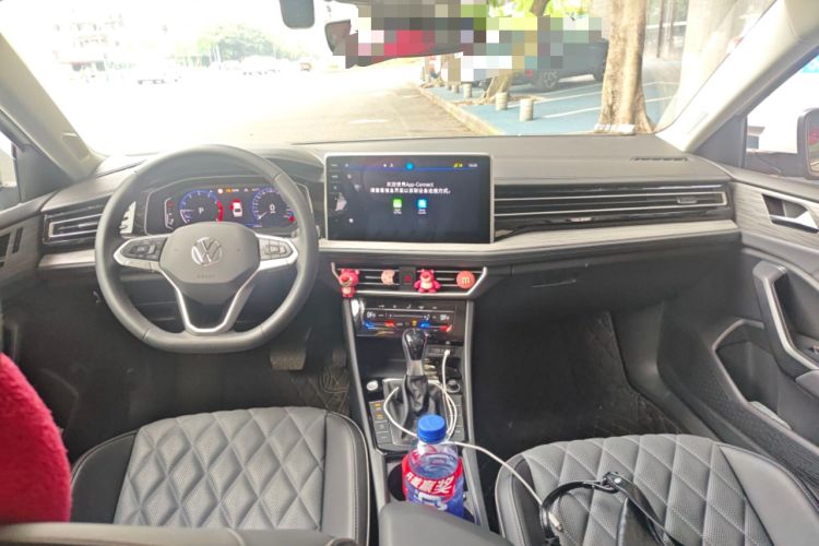 Used Volkswagen Sagitar 2023 280TSI DSG Excellence Edition Center Console