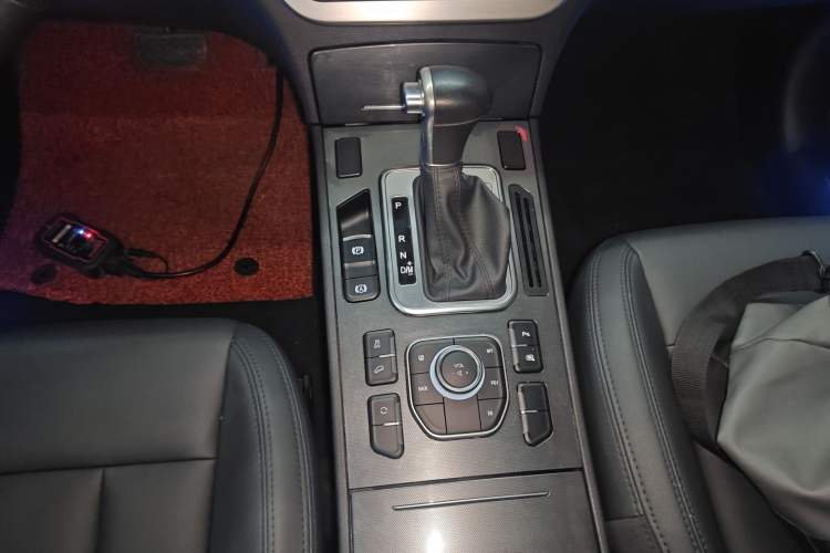 Used Haval H6 Coupe 2016 Blue Label 1.5T Automatic Two-Wheel Drive Elite Model Gear Lever