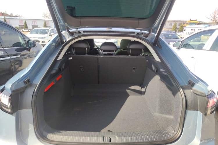 Used Volkswagen ID.7 VIZZION 2024 AIR model
