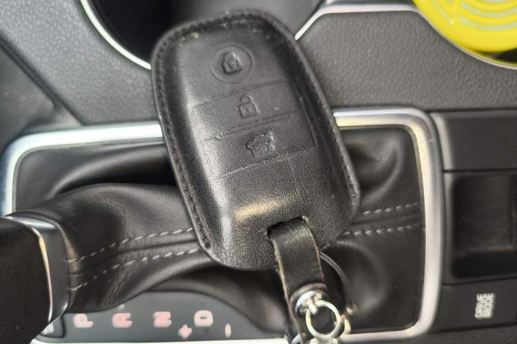 Used Kia KX5 2017 1.6T Automatic Two-Wheel Drive 15th Anniversary Special Edition DLX
