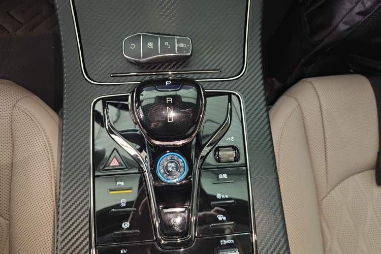 Used BYD Han 2025 DM-i 125KM Prestige Model Gear Lever