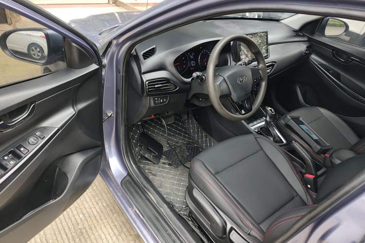 Used Hyundai Celesta 2018 1.6L Automatic GL Enjoyment Version China V Standard Driver Seat