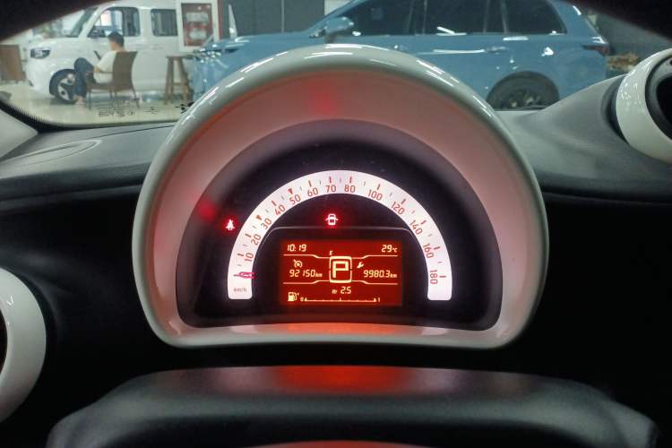 Used smart forfour 2018 1.0L 52 kW Dynamic Edition