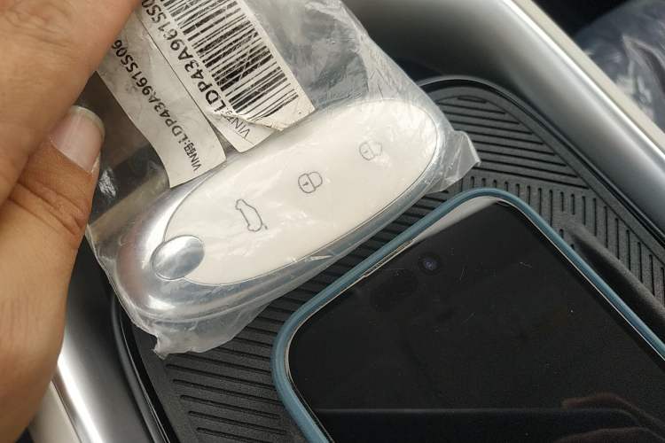 Used Dongfeng NAMMI 01 2024 New Edition 330 Plus Smart+
